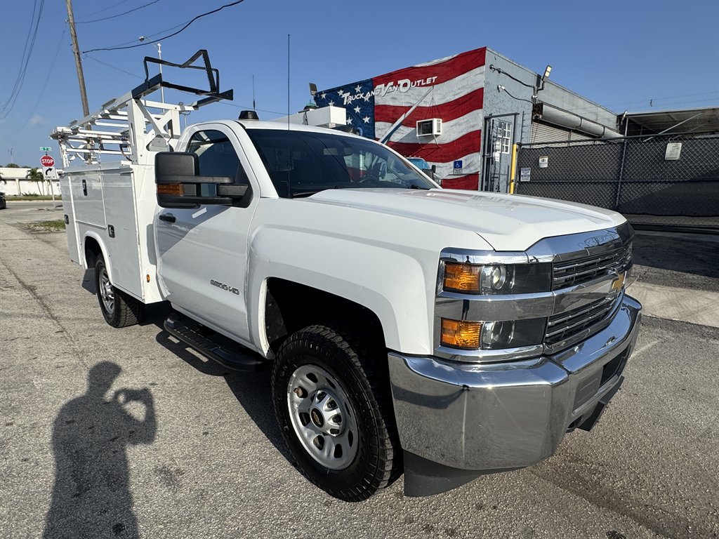 2018 Chevrolet Silverado - $18,995