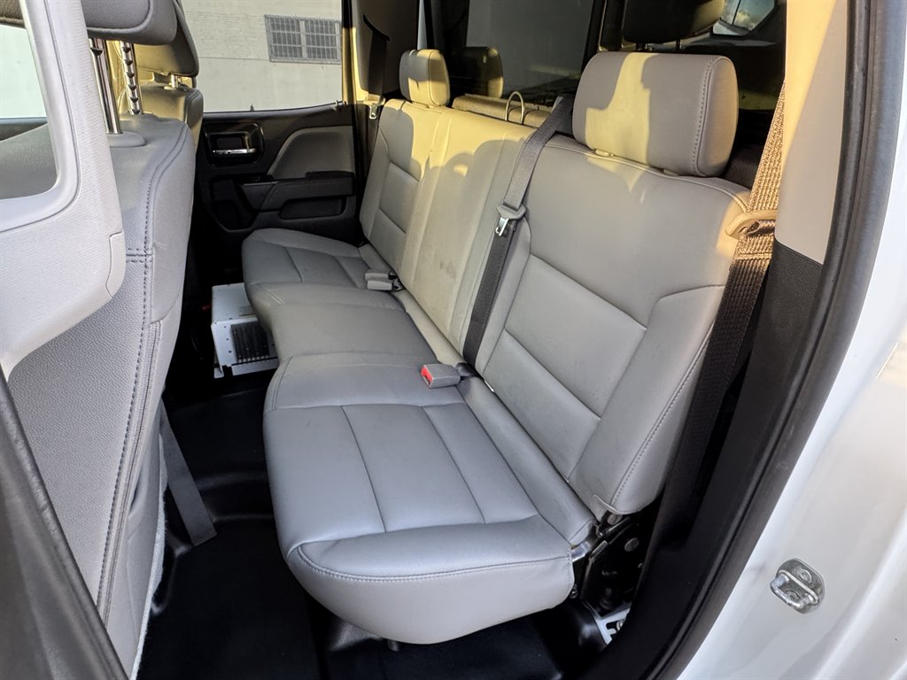 2019 Chevrolet Silverado Ld - $16,995