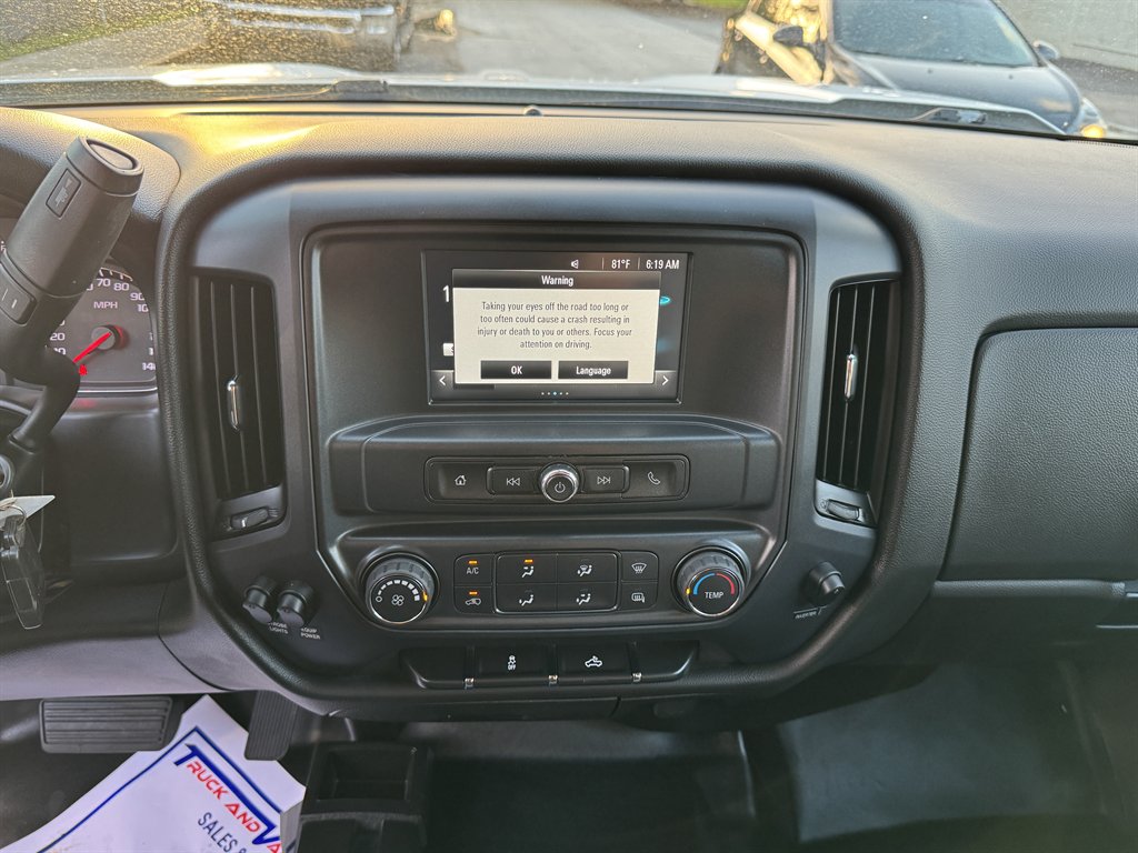 2019 Chevrolet Silverado Ld - $16,995
