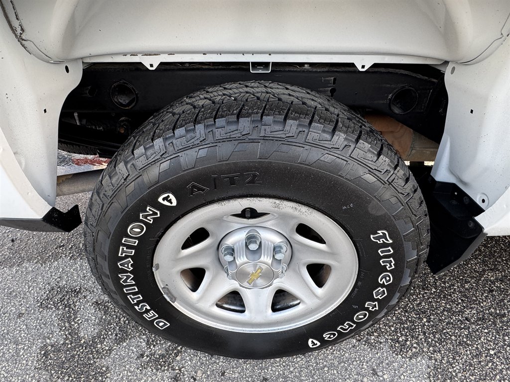 2019 Chevrolet Silverado Ld - $16,995