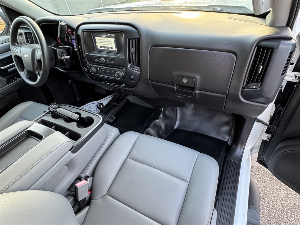 2019 Chevrolet Silverado Ld - $16,995
