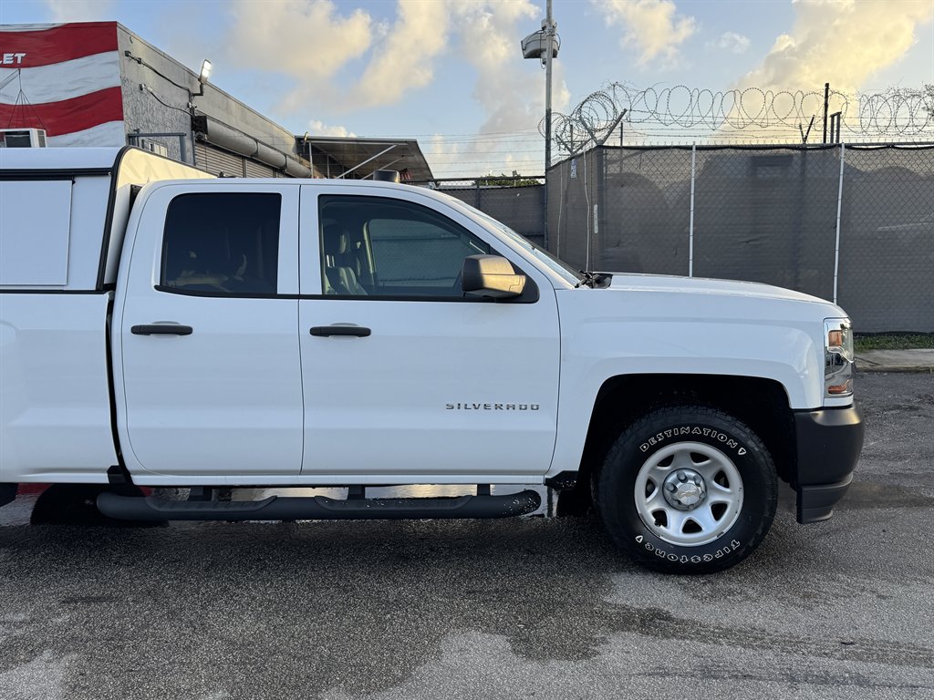 2019 Chevrolet Silverado Ld - $16,995