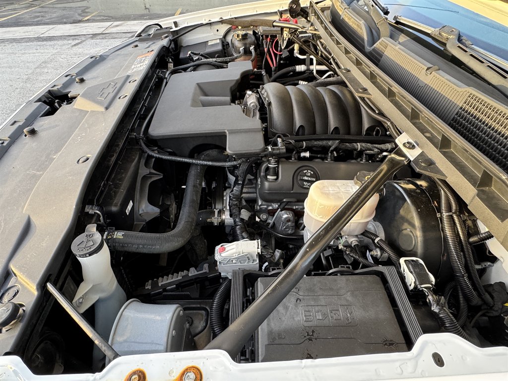 2019 Chevrolet Silverado Ld - $16,995