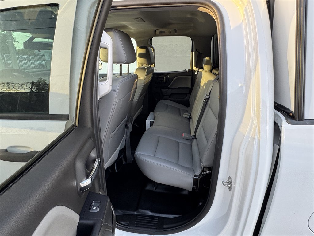 2019 Chevrolet Silverado Ld - $16,995