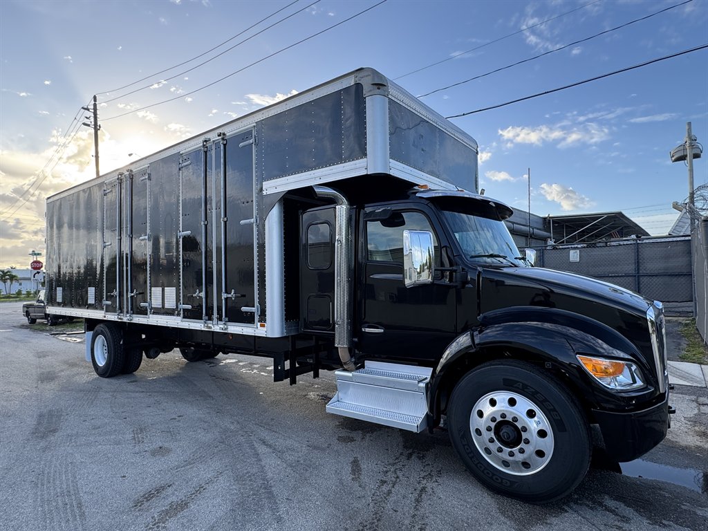 2025 Kenworth T600 - $88,995