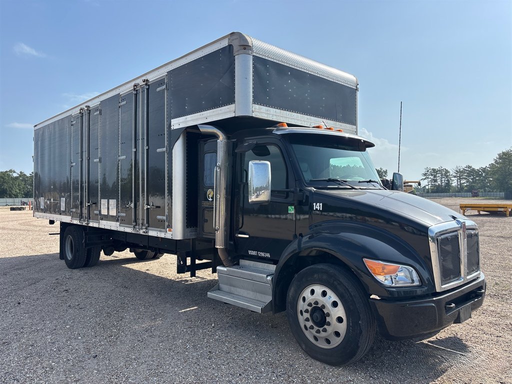 2025 Kenworth T600 - $88,995
