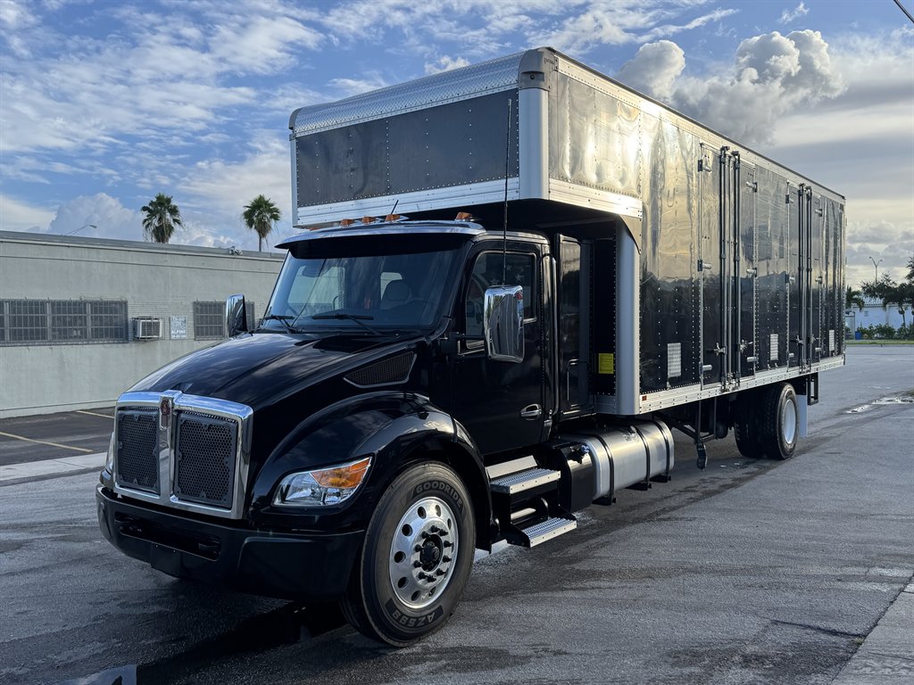 2025 Kenworth T600 - $88,995