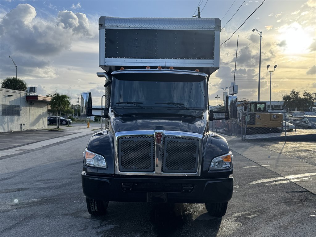 2025 Kenworth T600 - $88,995