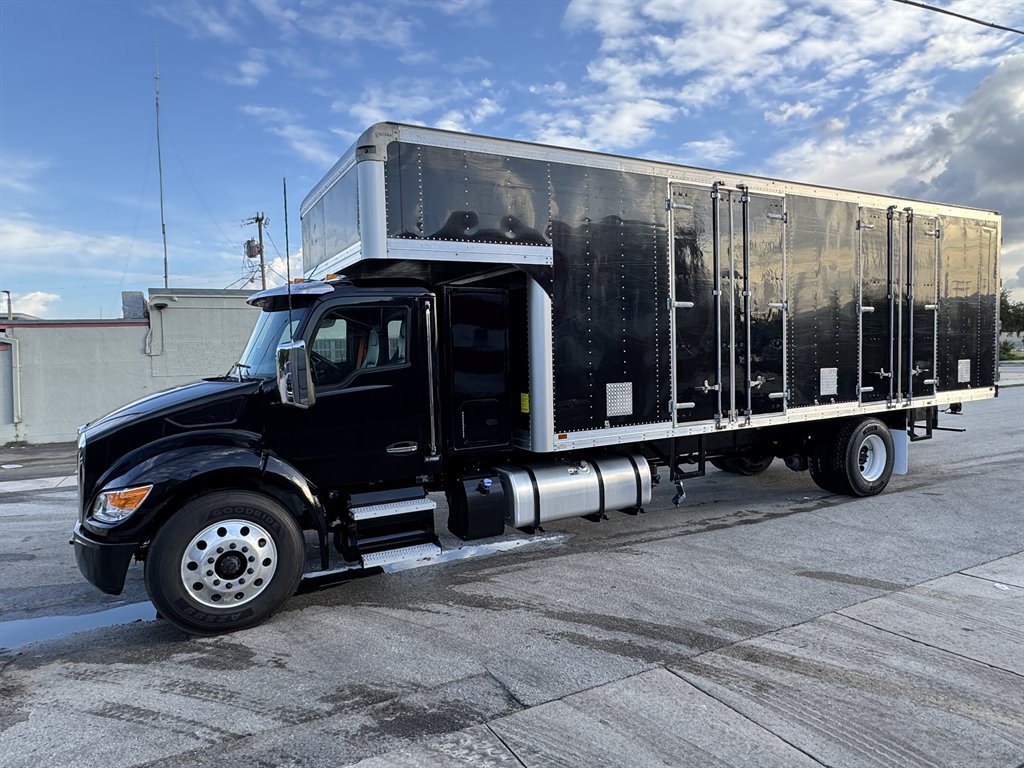 2025 Kenworth T600 - $88,995