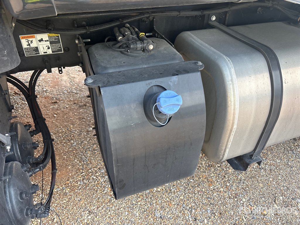 2025 Kenworth T600 - $88,995