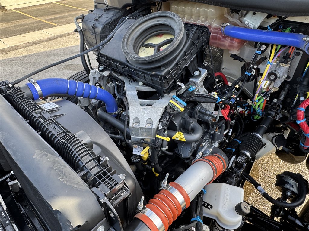 2025 Kenworth T600 - $88,995