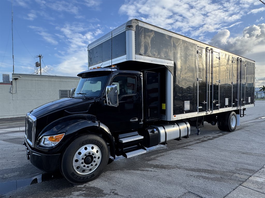2025 Kenworth T600 - $88,995