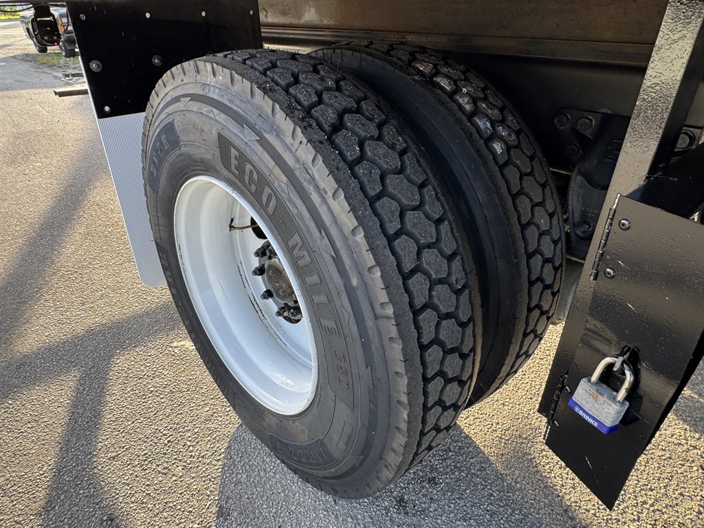 2025 Kenworth T600 - $88,995
