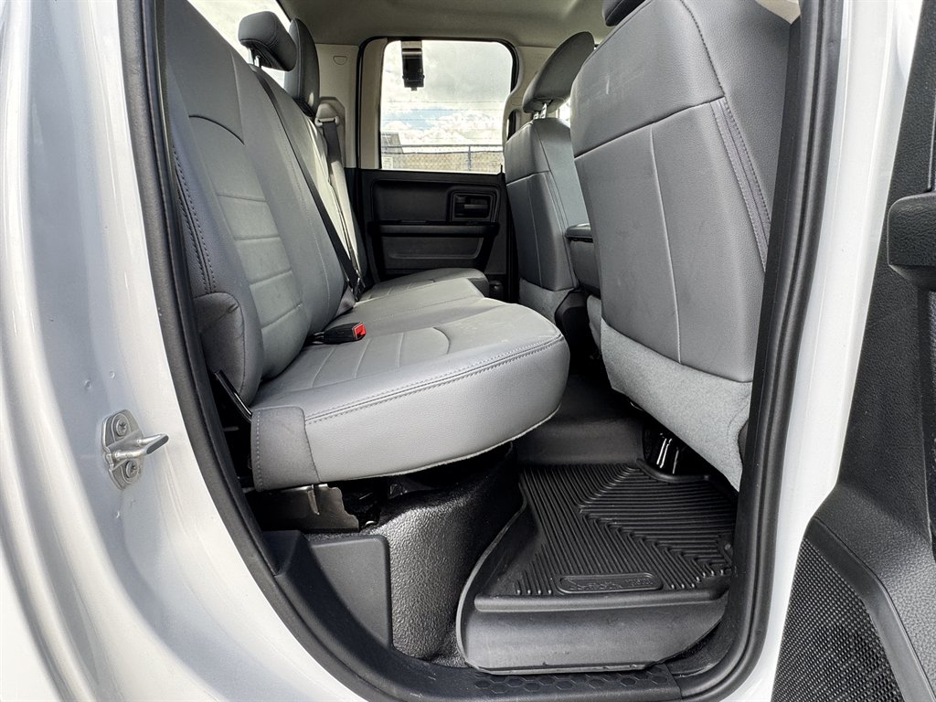 2020 Ram 1500 Classic - $15,995