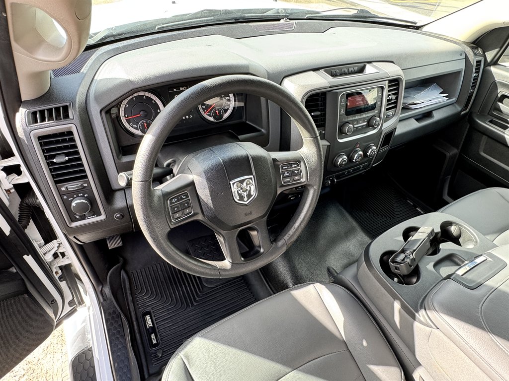 2020 Ram 1500 Classic - $15,995