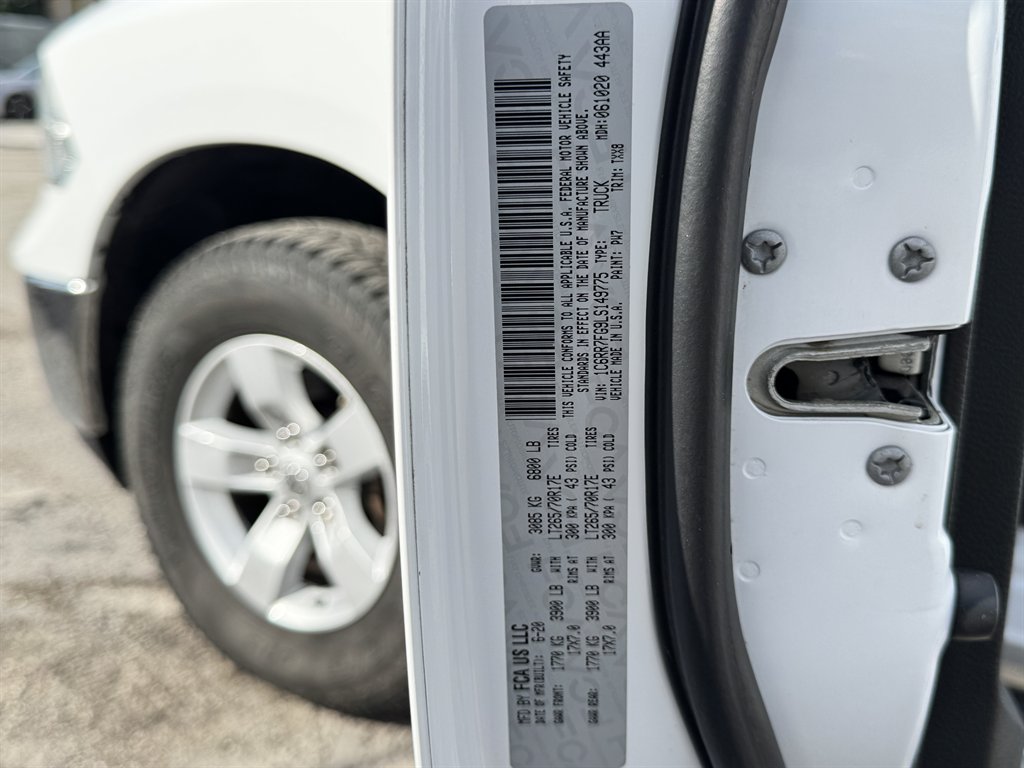 2020 Ram 1500 Classic - $15,995
