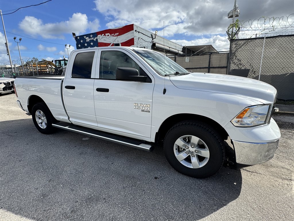 2020 Ram 1500 Classic - $15,995