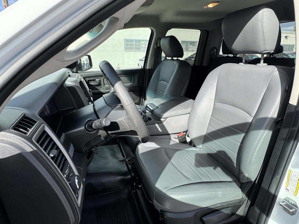 2020 Ram 1500 Classic - $15,995