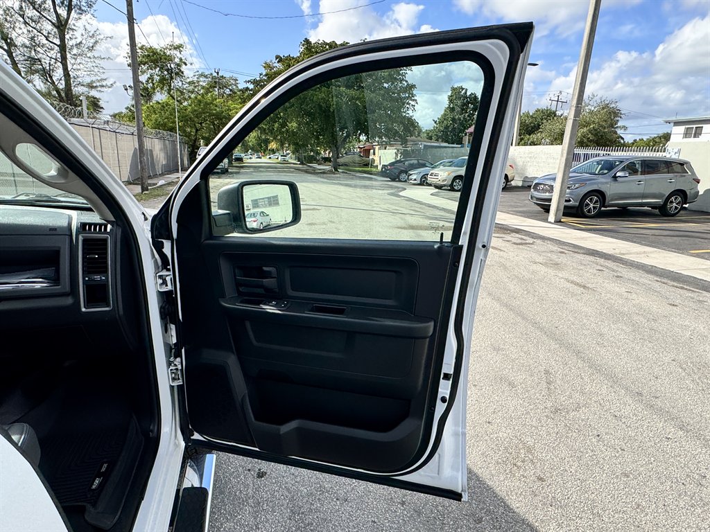 2020 Ram 1500 Classic - $15,995