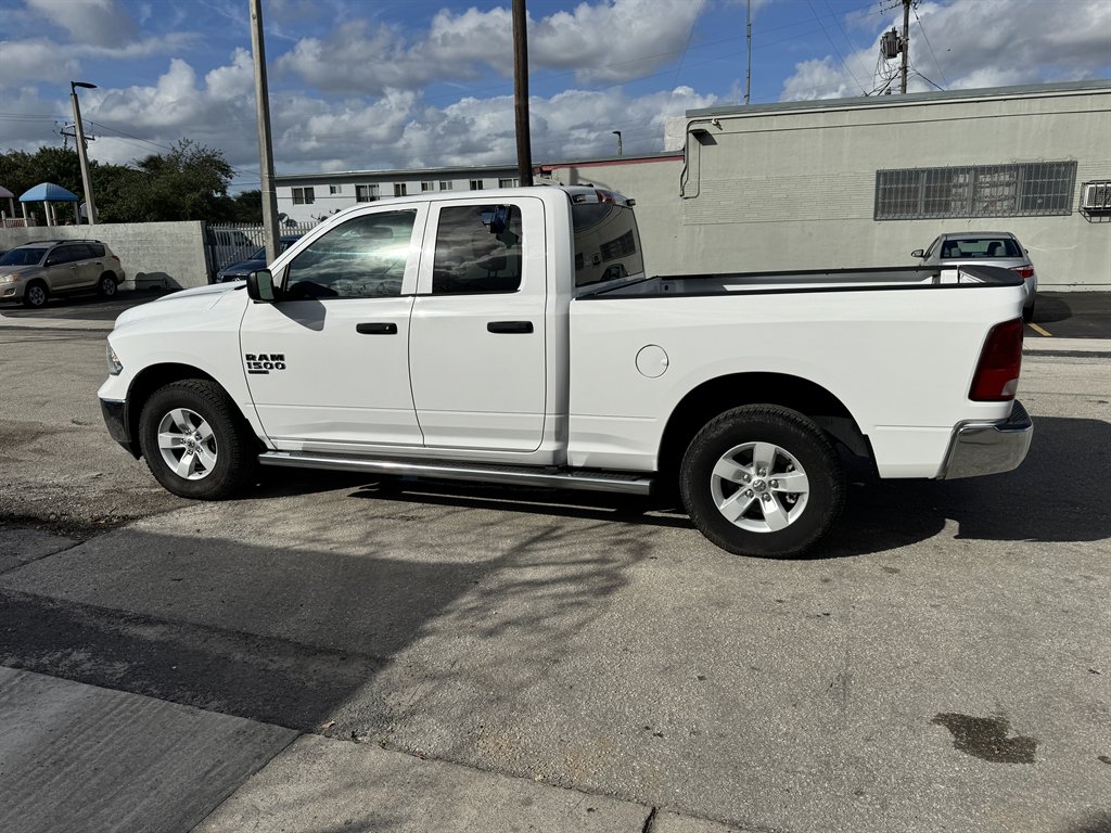 2020 Ram 1500 Classic - $15,995