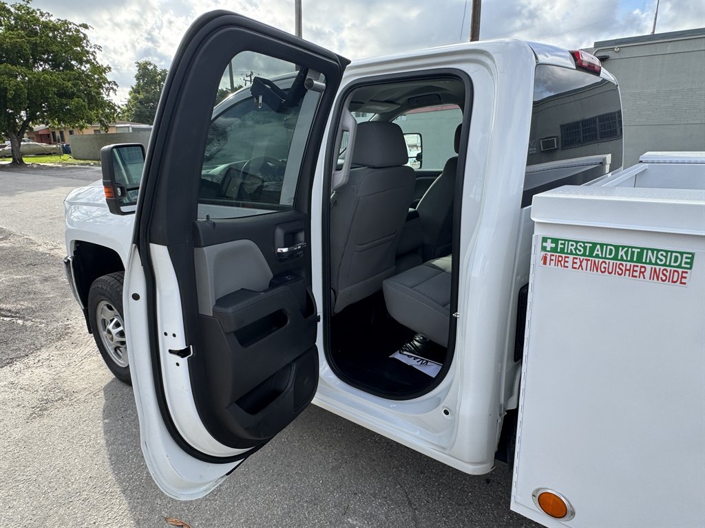 2019 Chevrolet Express - $20,495