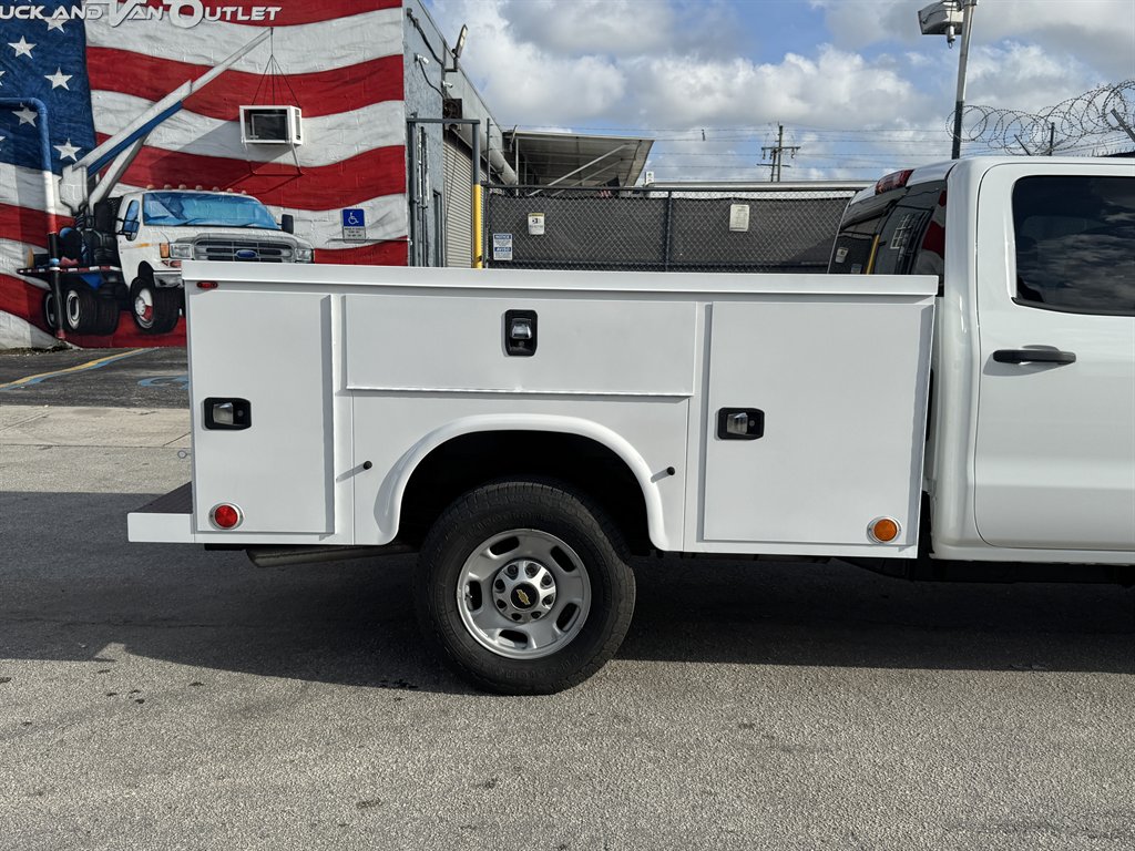 2019 Chevrolet Express - $20,495