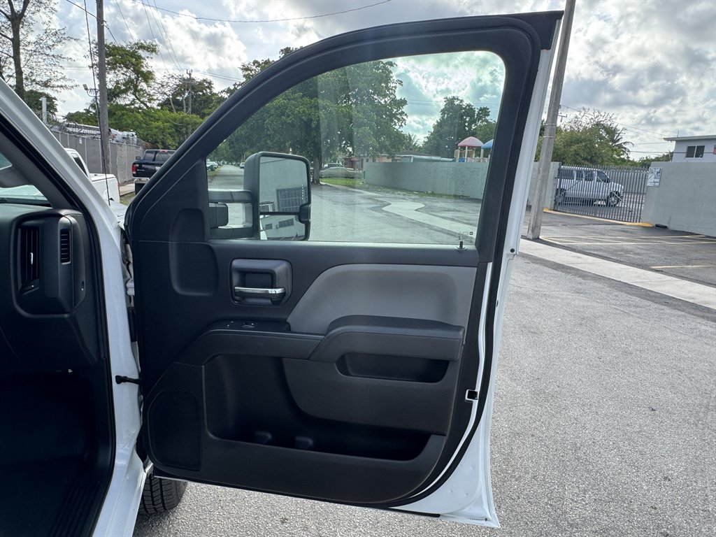 2019 Chevrolet Express - $20,495