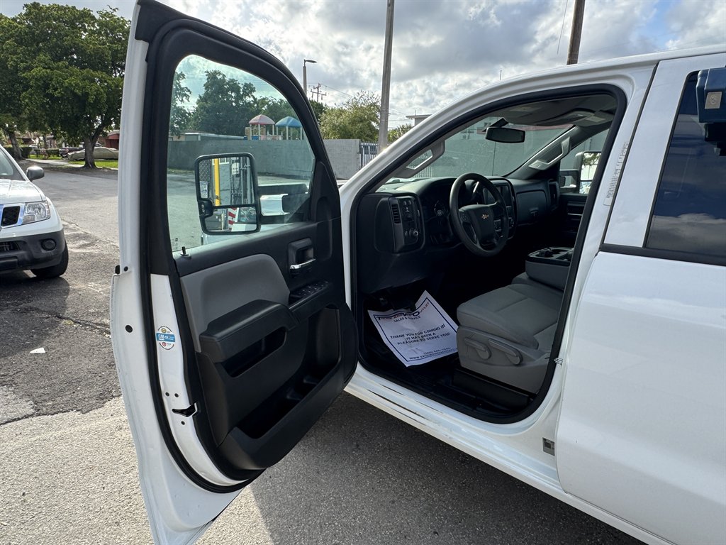 2019 Chevrolet Express - $20,495