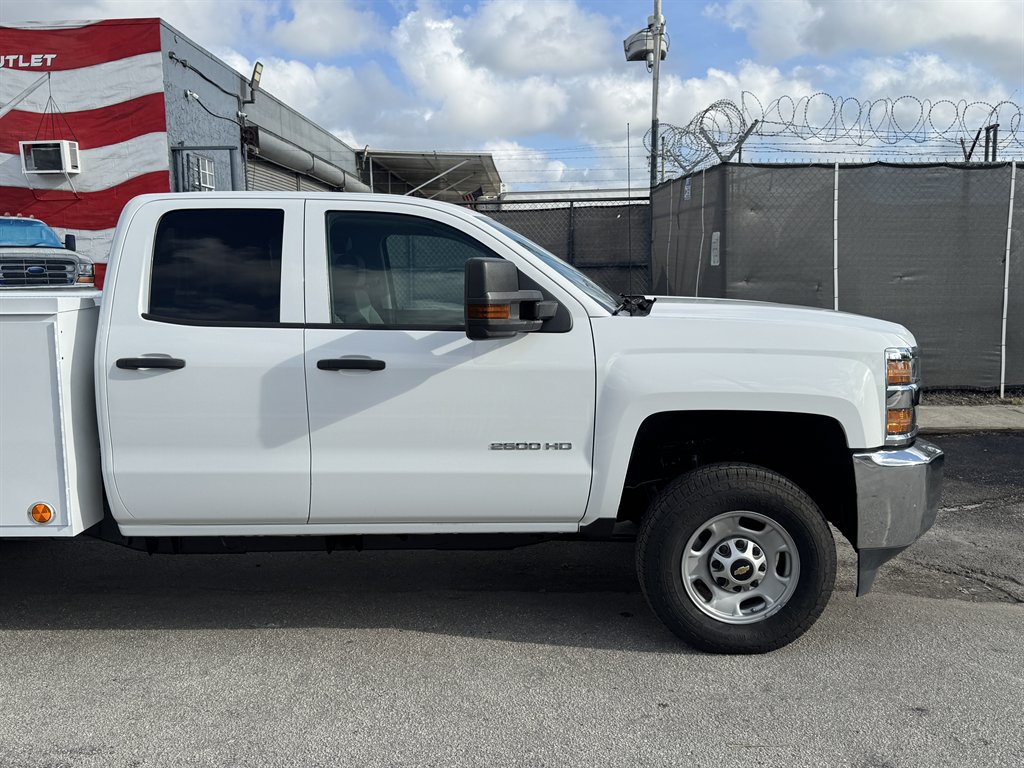 2019 Chevrolet Express - $20,495