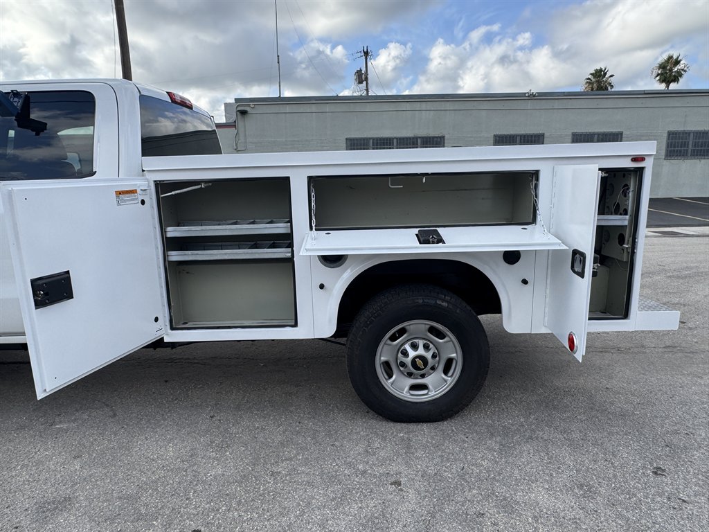 2019 Chevrolet Express - $20,495