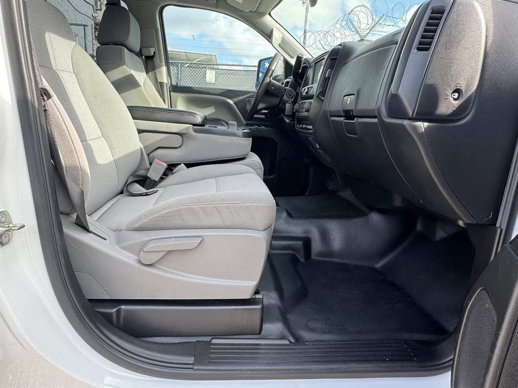 2019 Chevrolet Express - $20,495