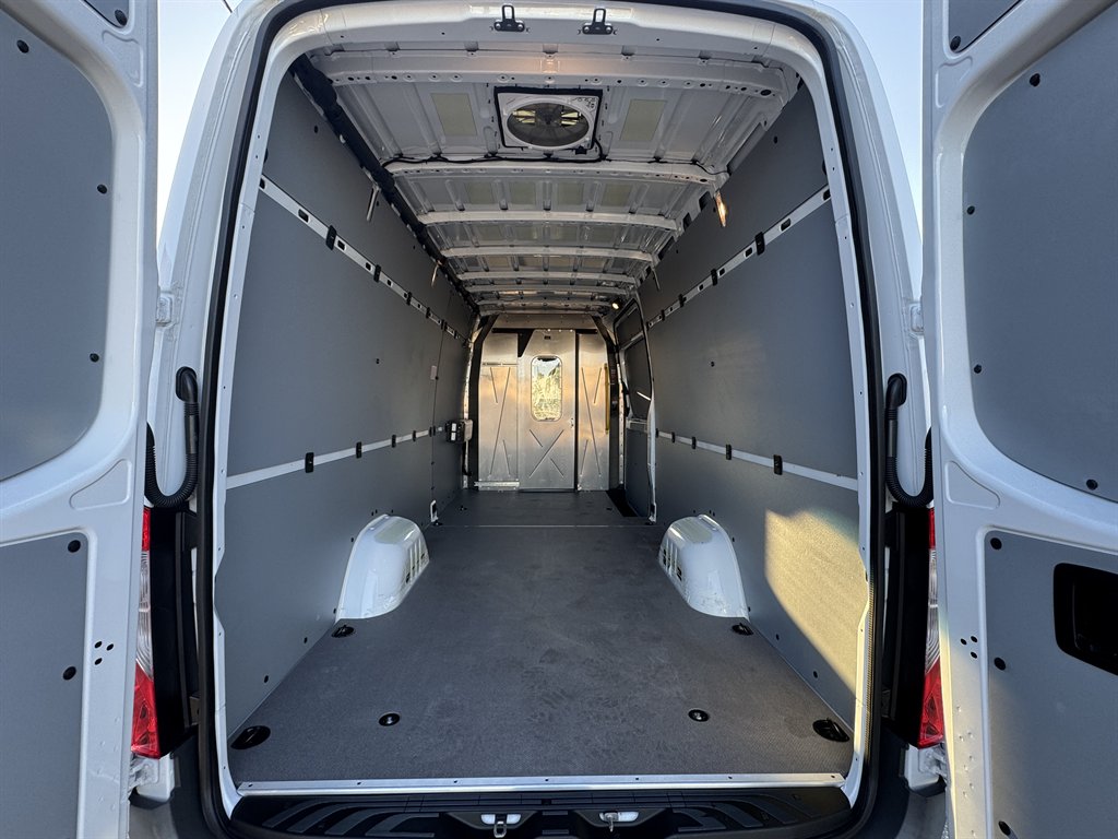 2024 Mercedes-Benz Sprinter - $61,995