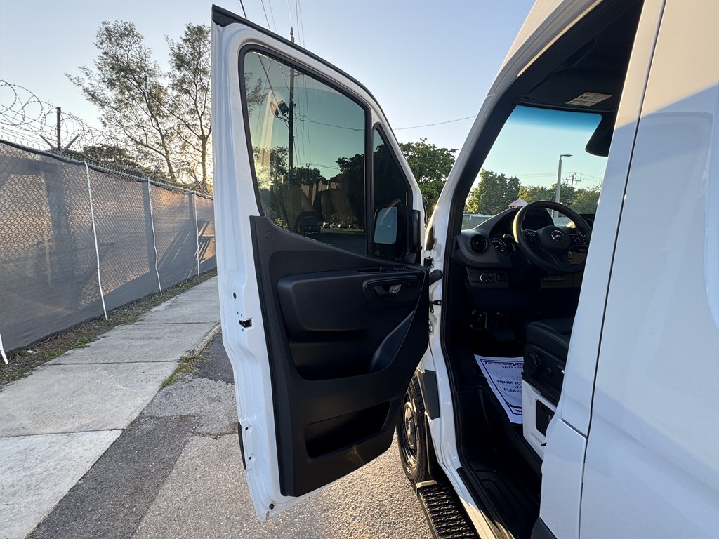 2024 Mercedes-Benz Sprinter - $61,995