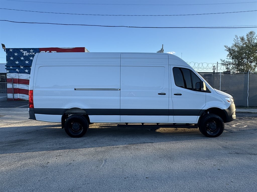 2024 Mercedes-Benz Sprinter - $61,995
