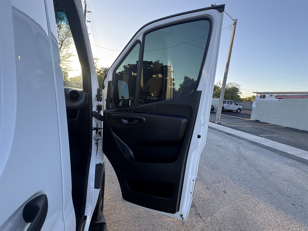 2024 Mercedes-Benz Sprinter - $61,995