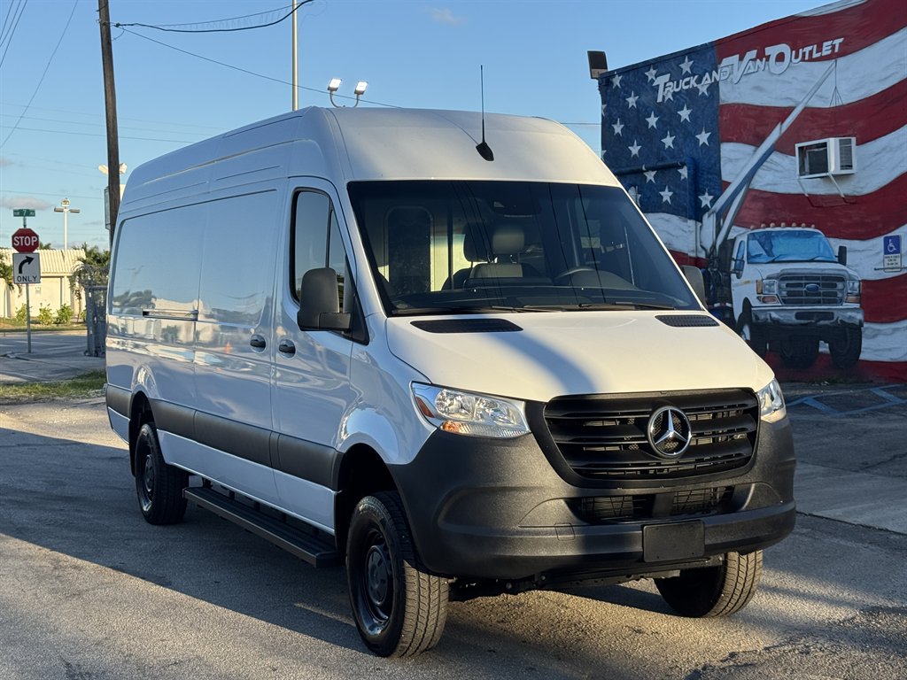 2024 Mercedes-Benz Sprinter - $61,995