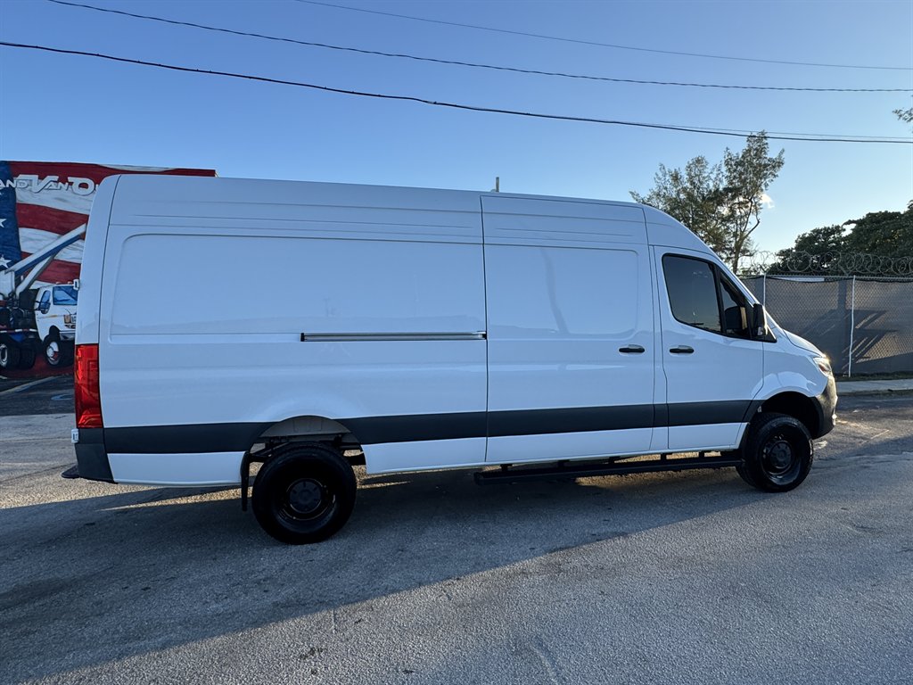 2024 Mercedes-Benz Sprinter - $61,995