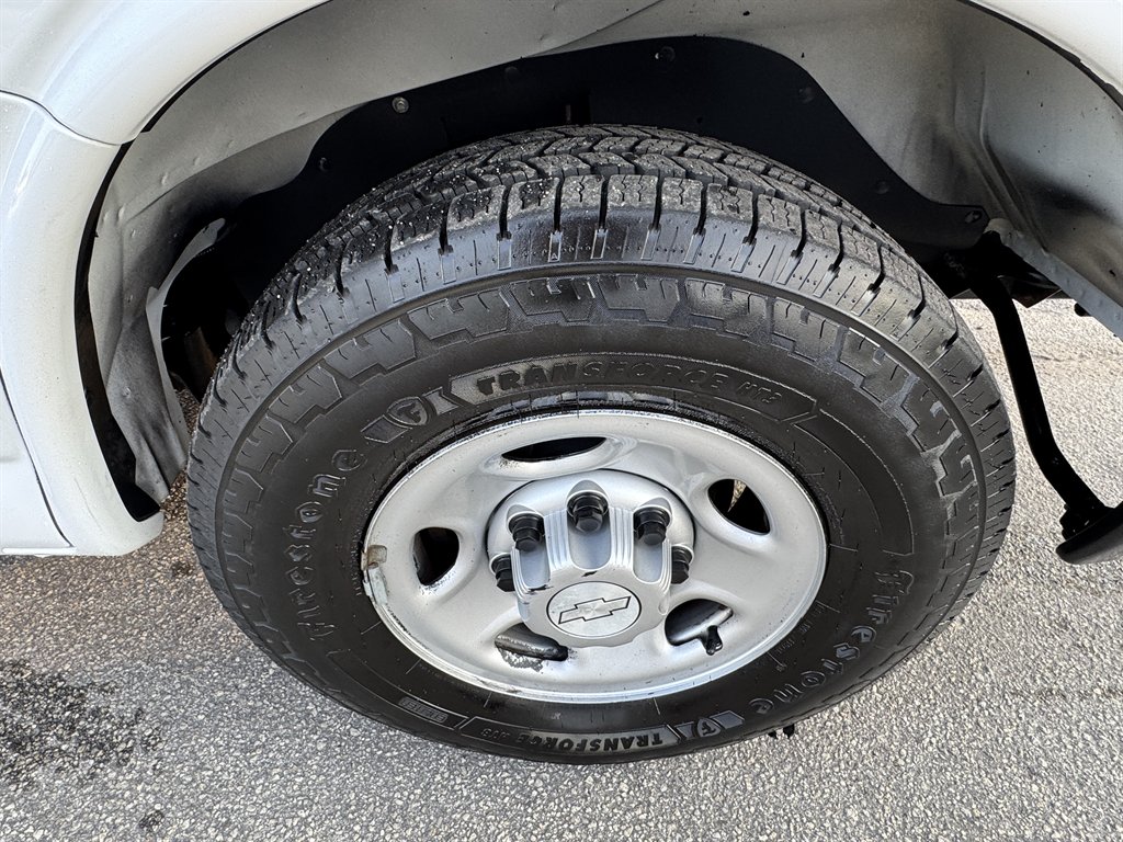 2018 Chevrolet Express - $13,995