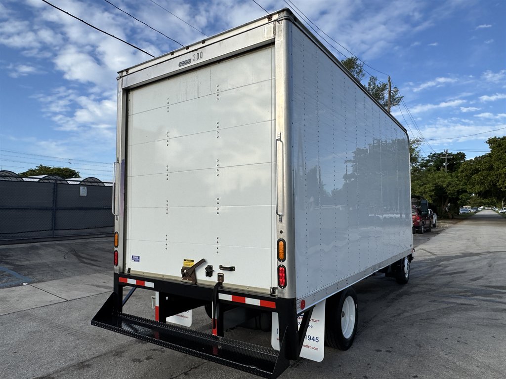2023 Isuzu Npr-hd - $33,995
