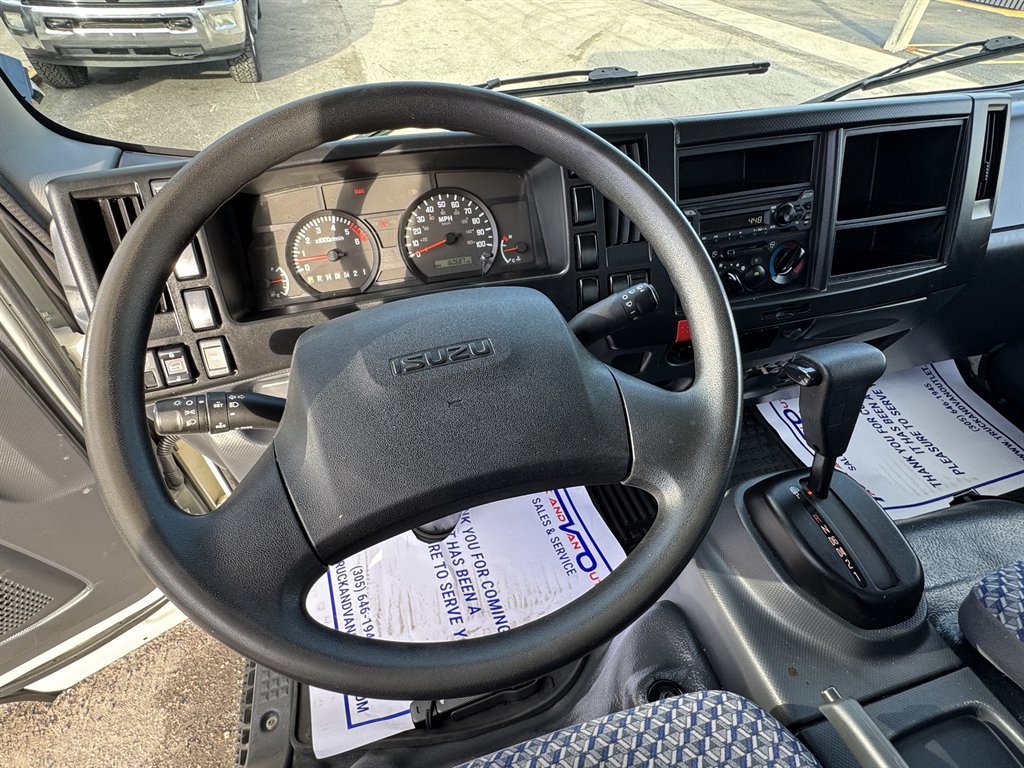 2023 Isuzu Npr-hd - $33,995