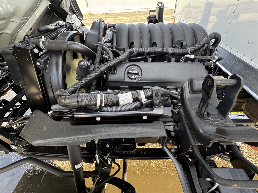 2023 Isuzu Npr-hd - $33,995