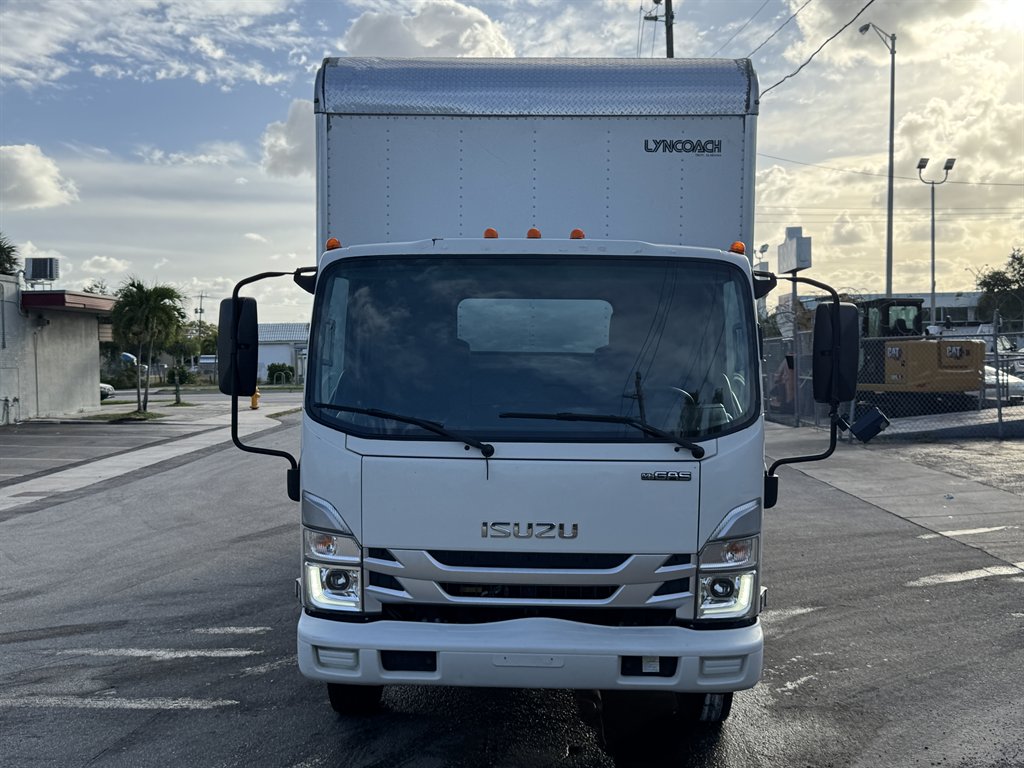 2023 Isuzu Npr-hd - $33,995