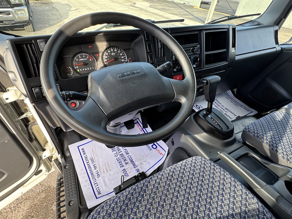 2023 Isuzu Npr-hd - $33,995