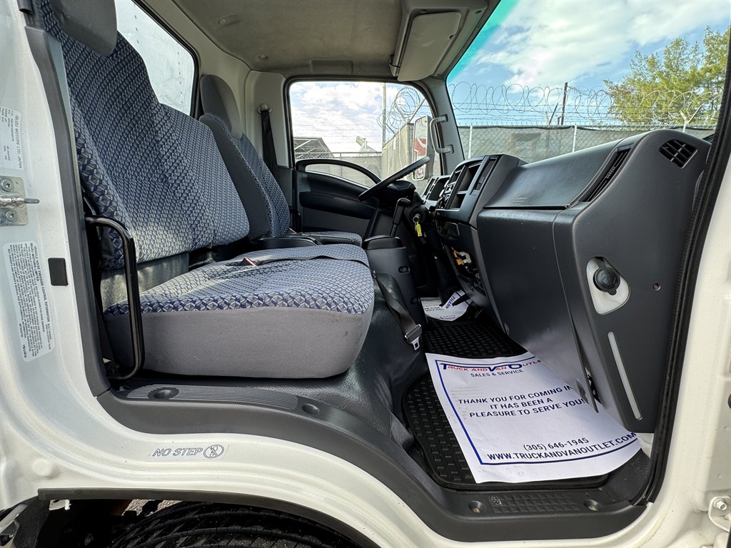 2023 Isuzu Npr-hd - $33,995