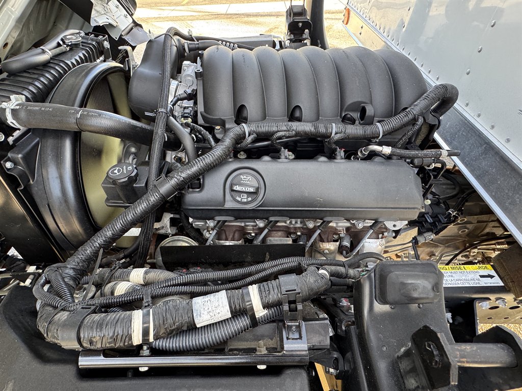2023 Isuzu Npr-hd - $33,995