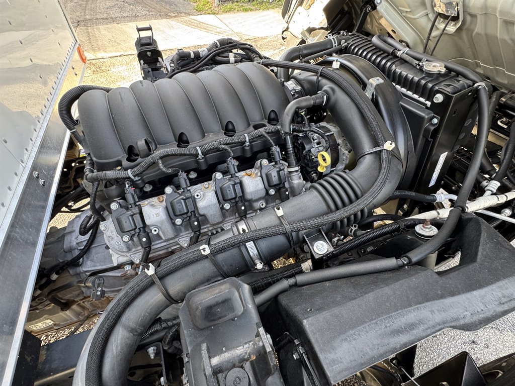 2023 Isuzu Npr-hd - $33,995