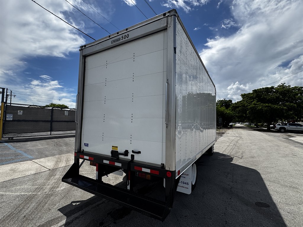 2023 Isuzu Npr-hd - $31,995