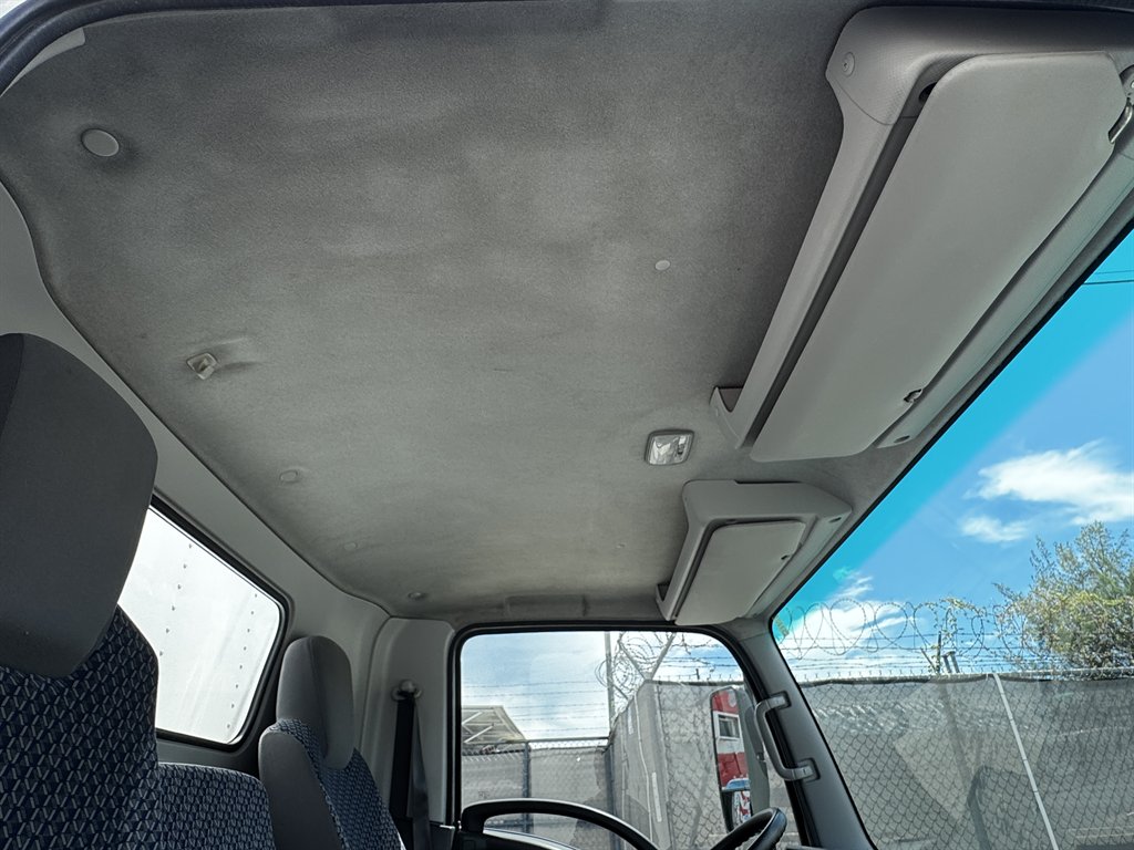 2023 Isuzu Npr-hd - $31,995