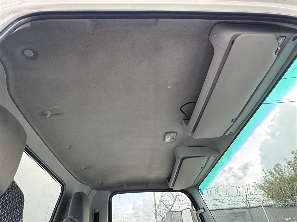 2023 Isuzu Npr-hd - $28,995