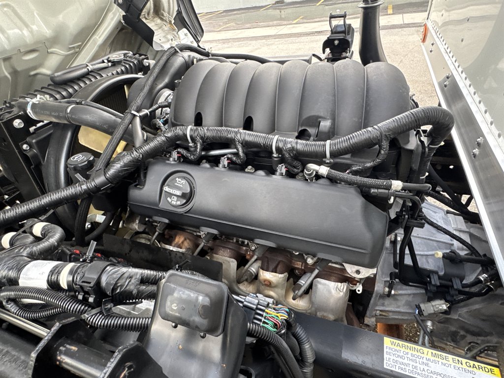 2023 Isuzu Npr-hd - $28,995